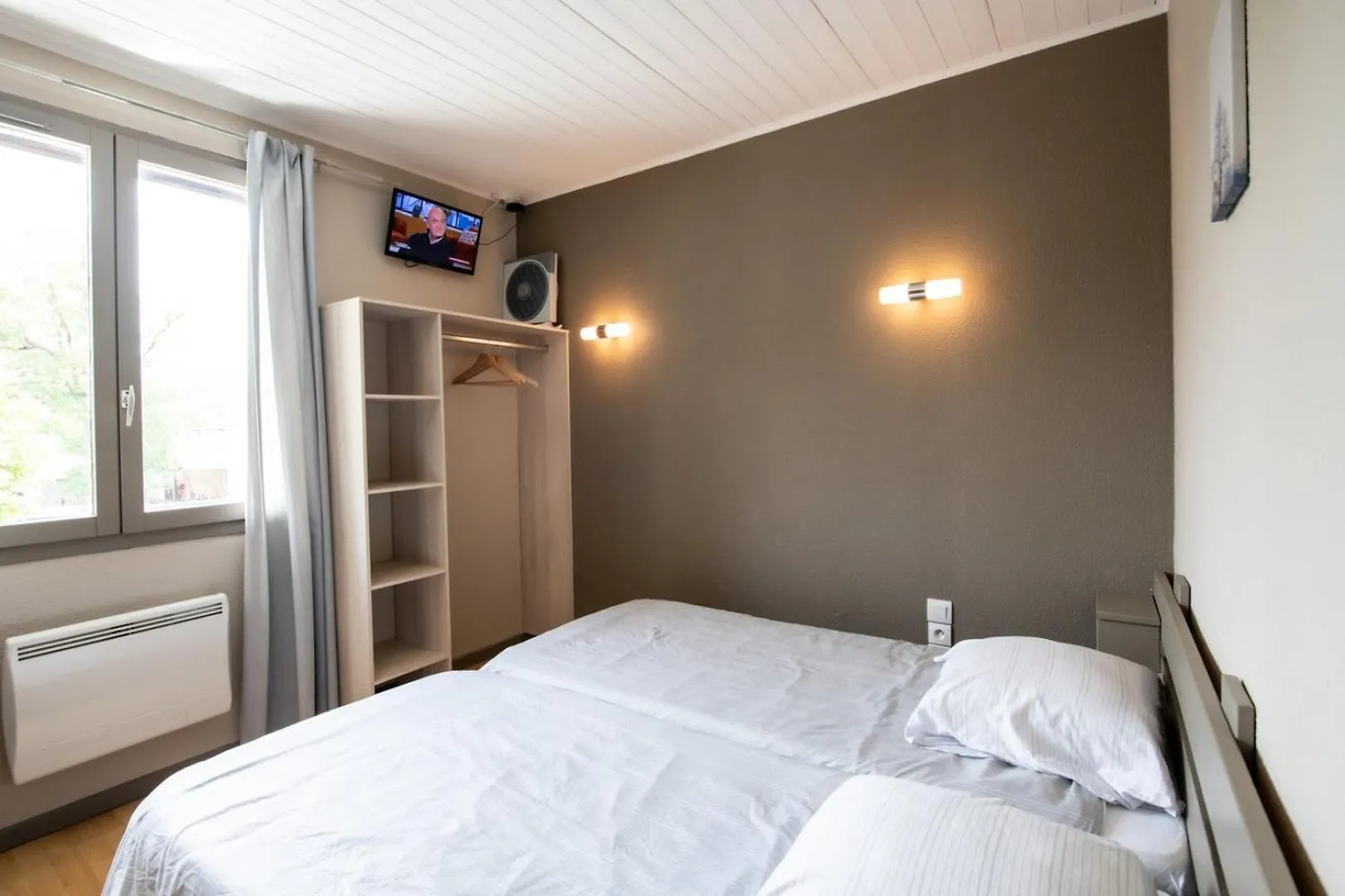 Appartement Hôtel Chez Jostel - Chambre 6 Genay  France