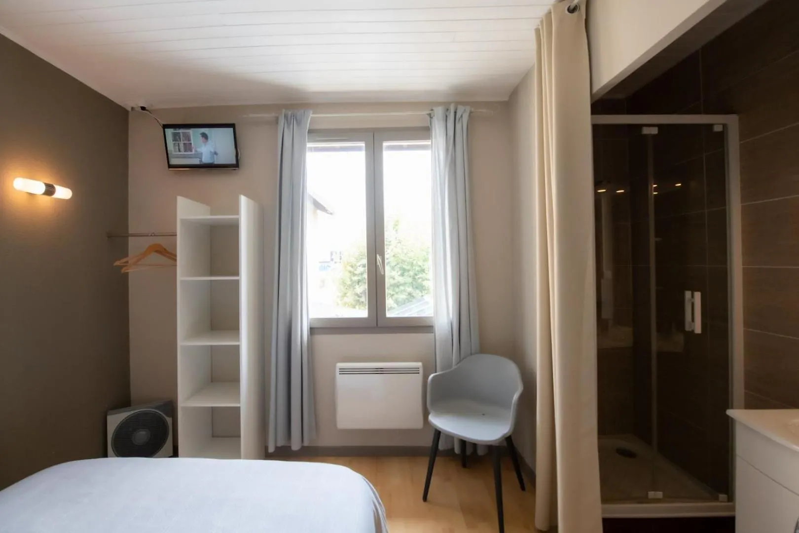 Hôtel Chez Jostel - Chambre 6 Genay  Genay (Rhone)